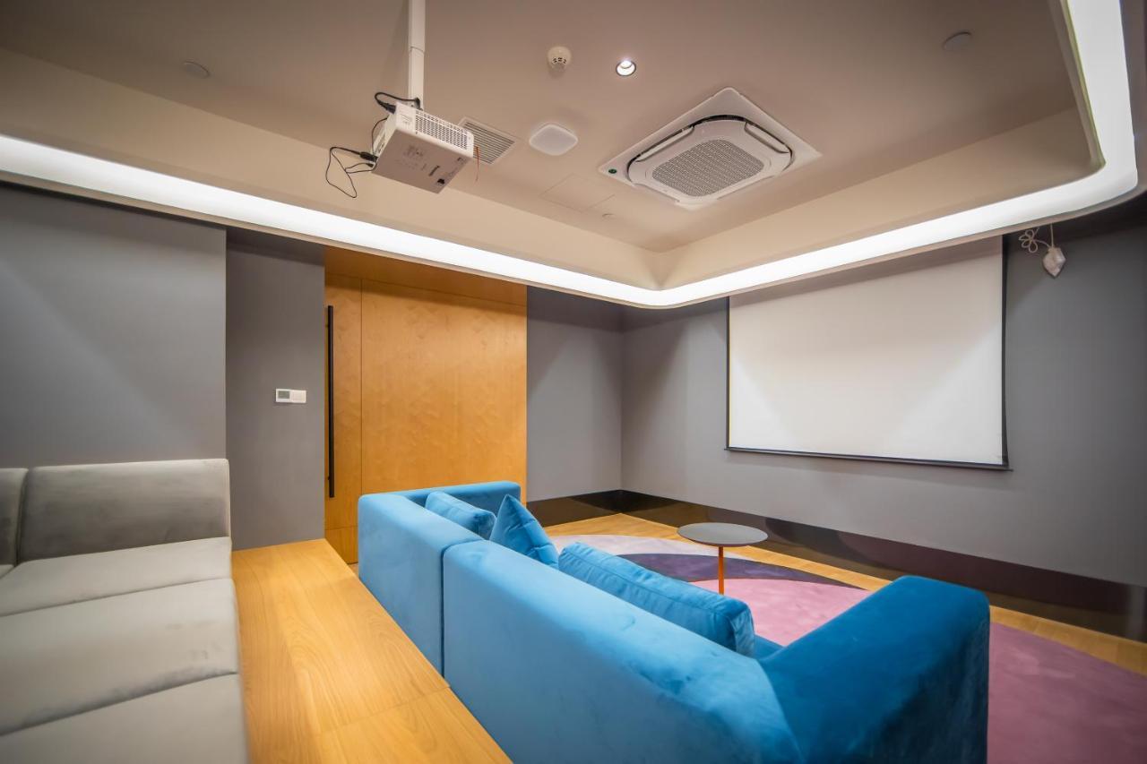 Tulu Xuhui Shanghai